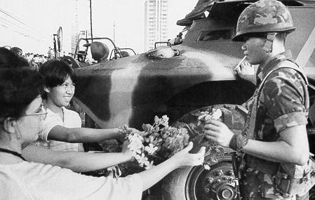 The 1986 ‘revolution of flowers’ in the Philippines, which displaced the corrupt US-supported Marcos regime, was helped by community health workers in communities throughout the country