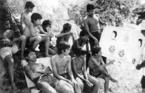 Nicaraguan street children on an outing learn how smoking and glue sniffing harm their health.